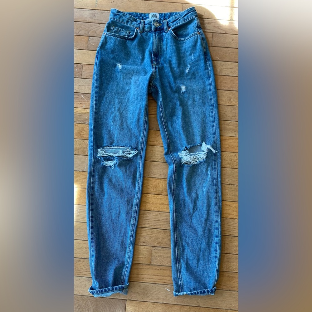 EUC BDG Washed Indigo Ripped Mom Jeans - Picture 2 of 16